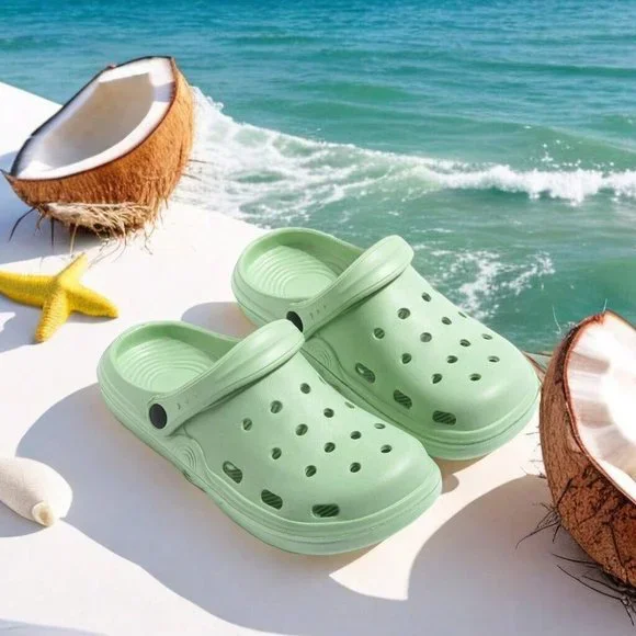 WOMENS CUT OUT VENTED CLOGS - Picture 1 of 3